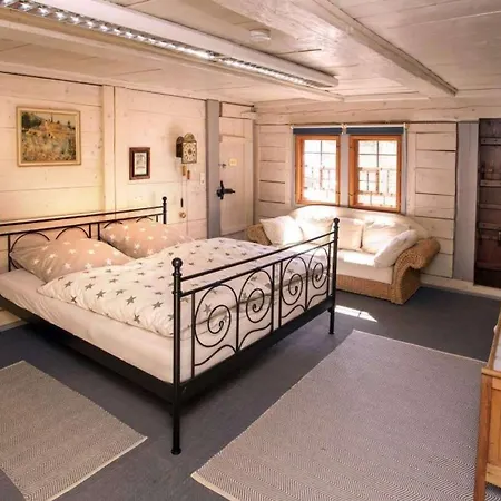 別荘 Historischer Vogtshof: Eingezaeunt | Sonniger Garten | Kamin | Denkmalschutz *